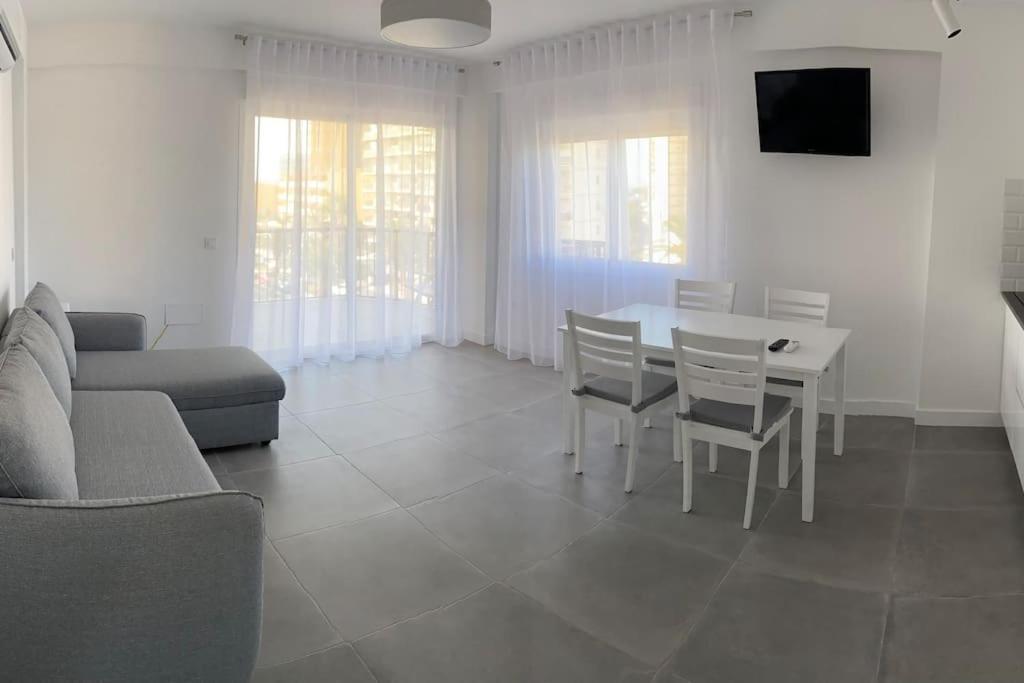 Apartamentos La Gaviota Roquetas de Mar Kültér fotó